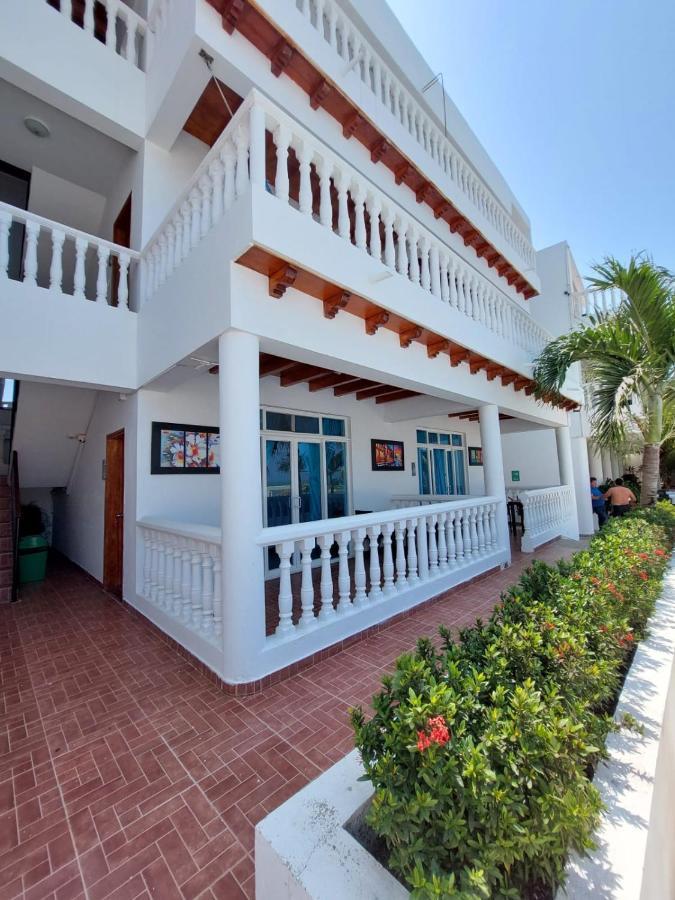 Hotel 3 Banderas Manzanillo Del Mar Cartagena 外观 照片